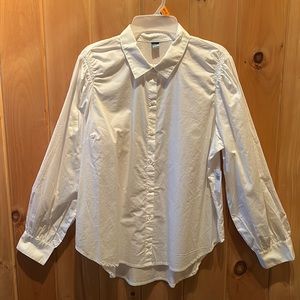 Old Navy white shirt